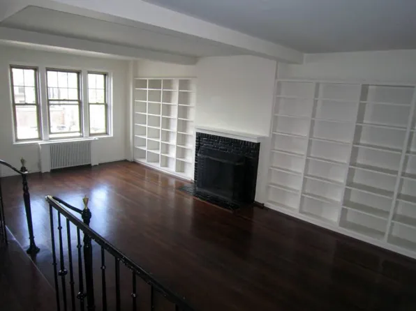 45 Christopher Street image 1 of 6