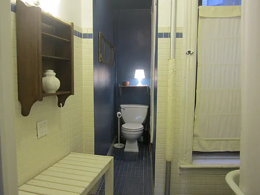 Rented by Anna Pastoressa, LREB | media 11