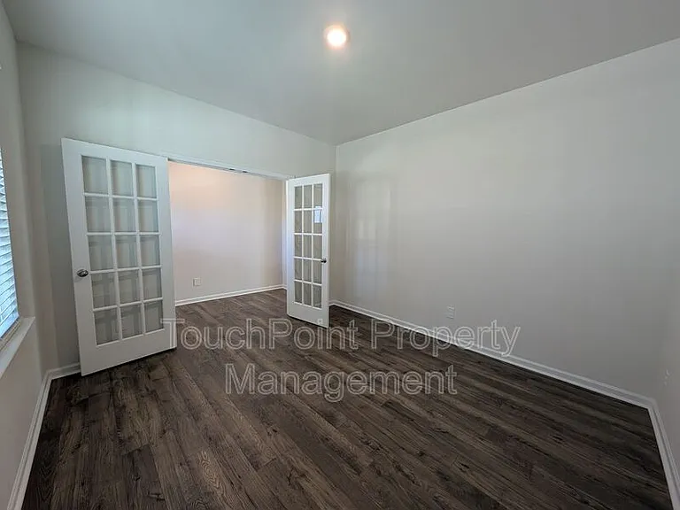 2167 Vanderlyn St — Photo 6