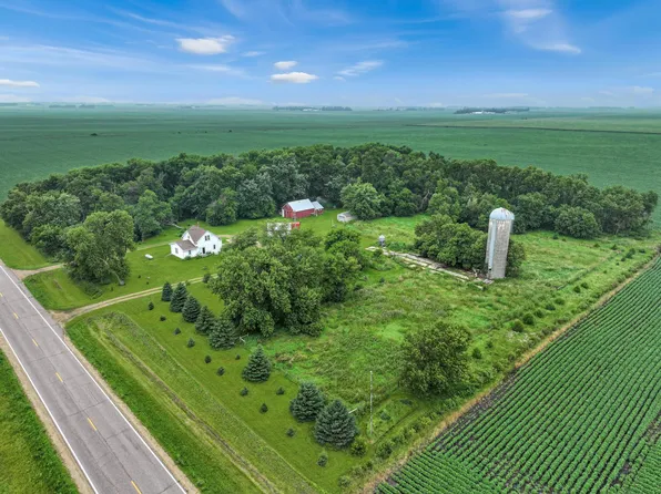 1184 166th St, Slayton, MN 56172