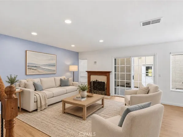 8 Silverwood St, Irvine, CA 92604