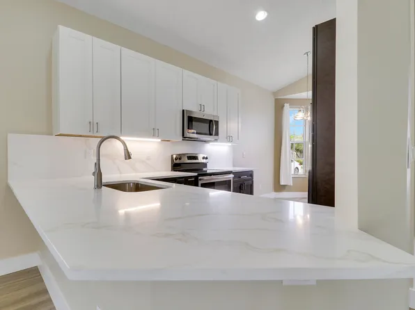 726 SW Aruba Bay, Port Saint Lucie, FL 34986