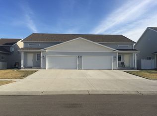 1319 5th St NW, West Fargo, ND 58078