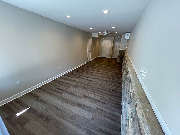 2nd image of 713 Main St #A