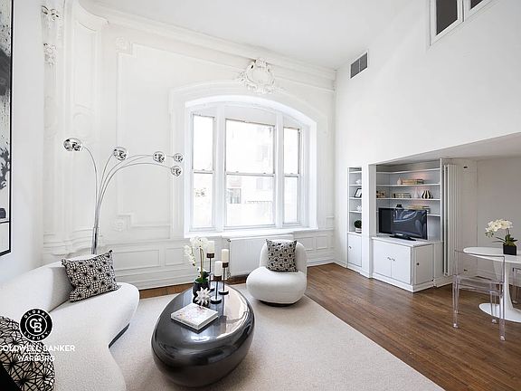 2nd image of 160 Bleecker St APT 1KW