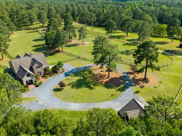 150 Good Barn Road, Vass, NC 28394