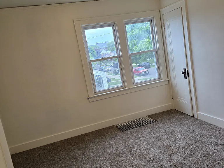 6467 Payne Ave #2 — Photo 4