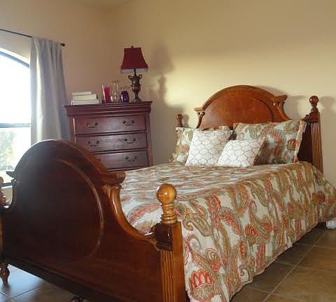 5th image of 10801 Wyandotte Dr