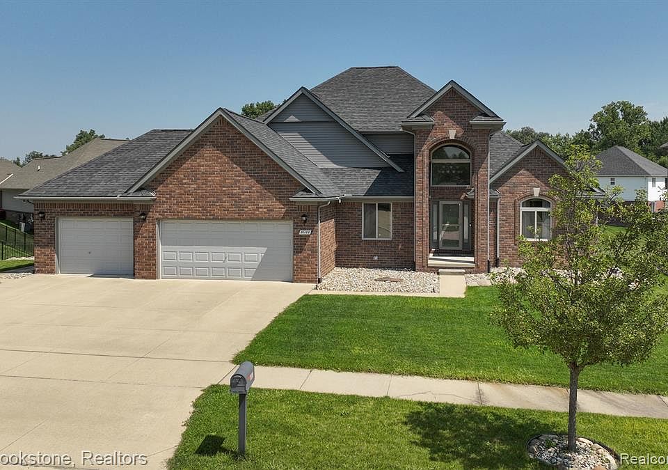 36166 Julia Dr, Clinton Township, MI 48035 Zillow