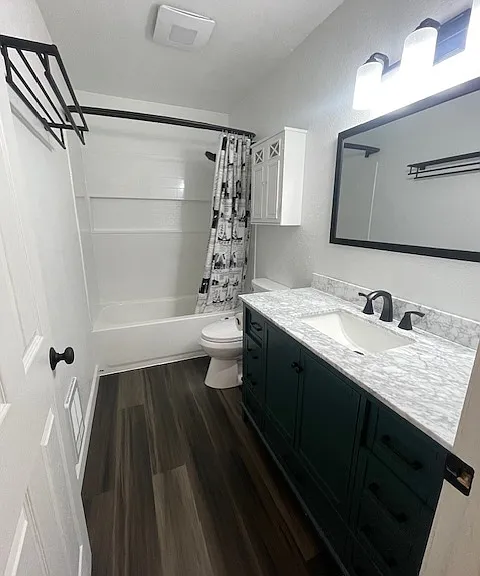 3501 N Brocton Ave #2 — Photo 3
