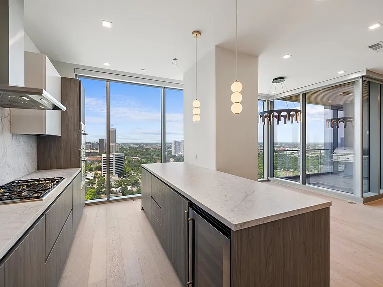 1711 Allen Pkwy #2202 — Photo 7