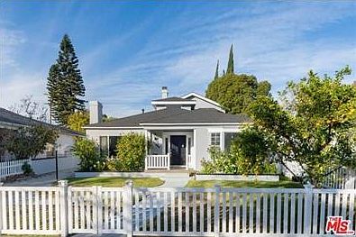 1st image of 10639 Blix St