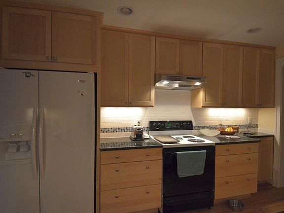 Bright kitchen with plenty of prep space!