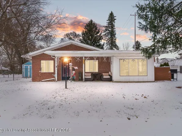 110 W Willow St, Perry, MI 48872