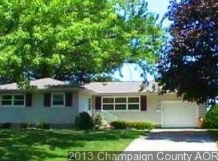 1105 Poplar Ln, Monticello, IL 61856