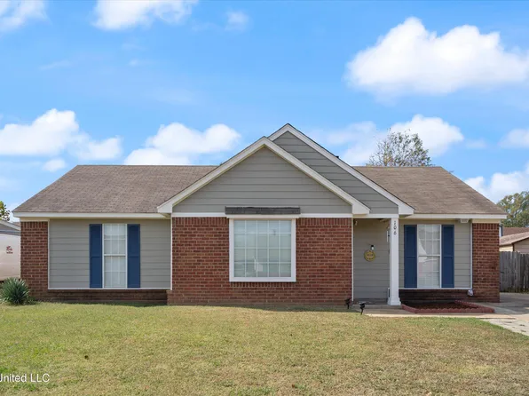 106 Evergreen Dr, Senatobia, MS 38668
