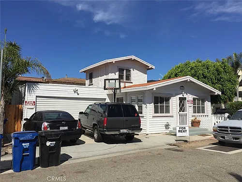 1085 Loma Dr Photo 1