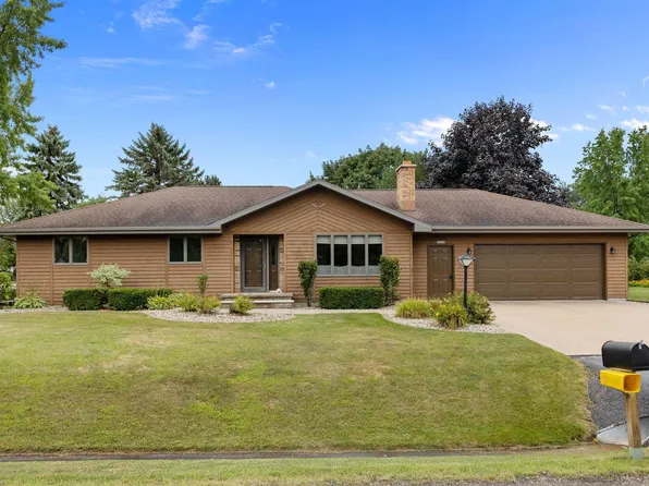 N9626 Darboy Dr, Appleton, WI 54915