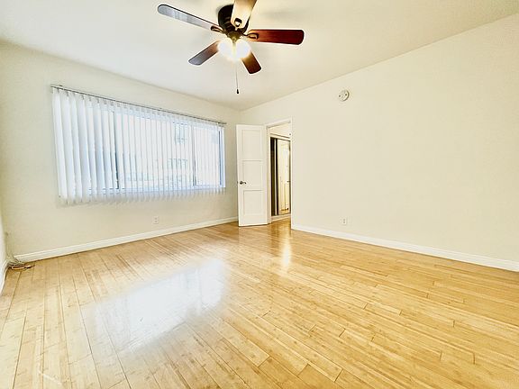 3rd image of 2587 S Sepulveda Blvd #5