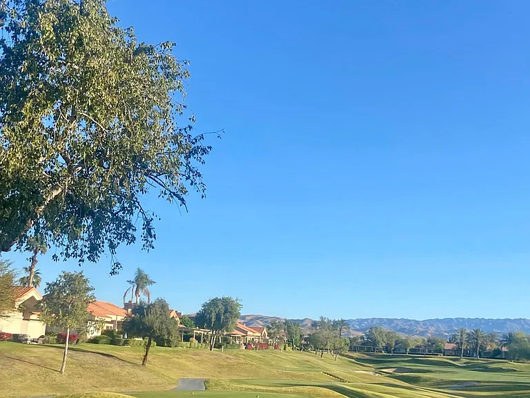 The sixth fairway. Always gorgeous !