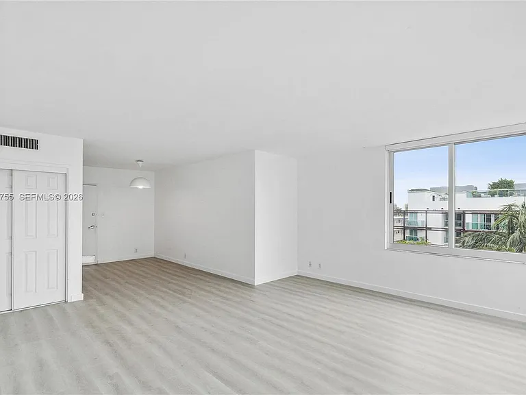 1200 West Ave #515 — Photo 6