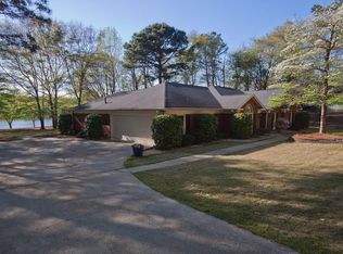 337 Fox Chase Trl, Midland, GA 31820