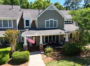 810 Freedom Ln, Roswell, GA 30075
