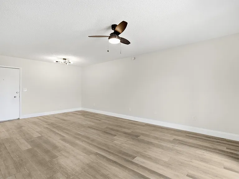 The Enclave at 3726 — Photo 11