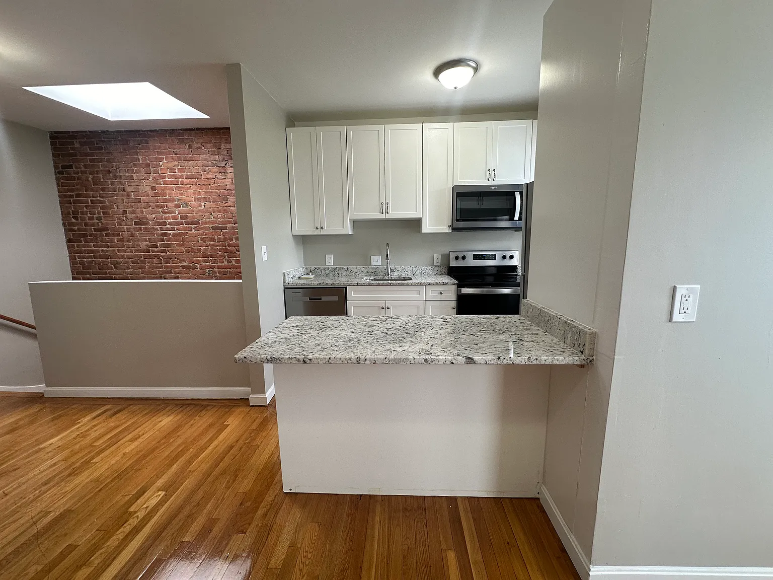 1 bed, 648 sqft, $2,750 — Photo 3