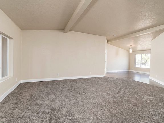 4th image of 52334 Pine Forest Dr.