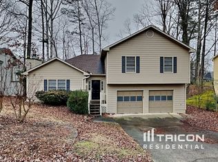 5685 Princeton Oaks Dr, Sugar Hill, GA 30518