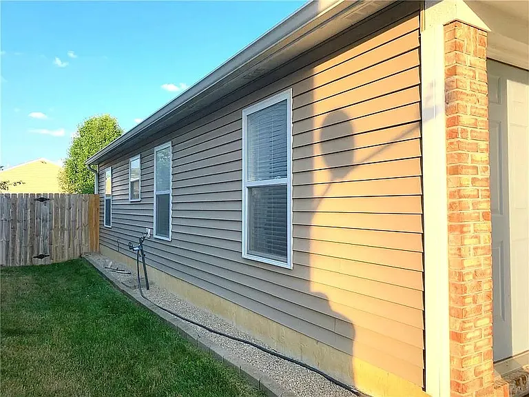 1719 Elijah Blue Dr — Photo 6