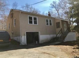 49 Hillside Dr, Mahopac, NY 10541