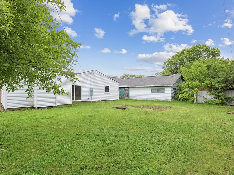 714 Bethume Ct — Photo 27