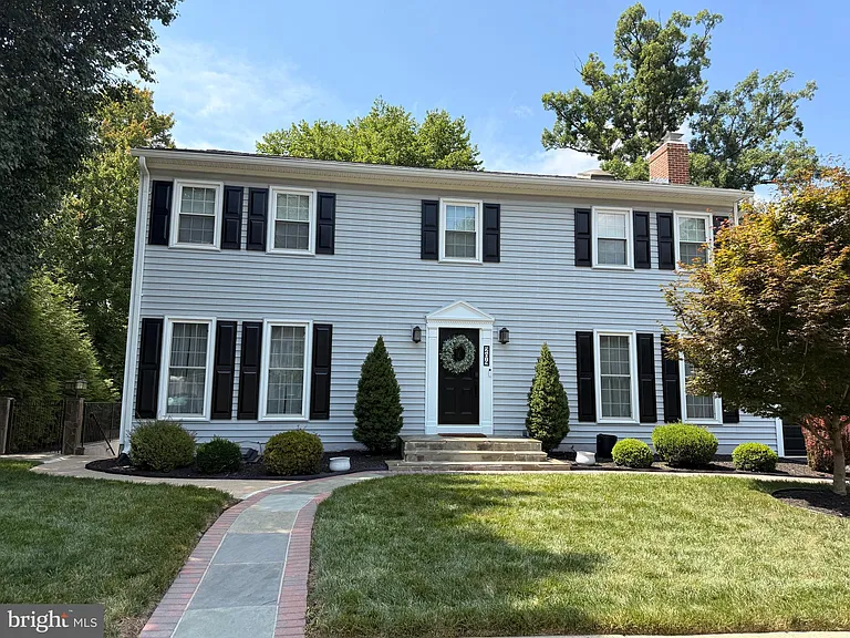 204 Whispering Wind Ct SE — Photo 3