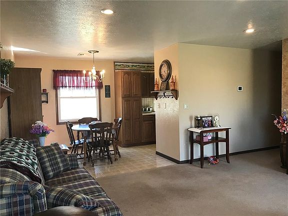 4th image of 10942 Comanche Dr