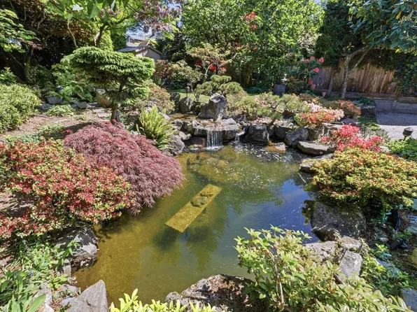 2727 W 36th Ave, Vancouver, BC V6N 2P7