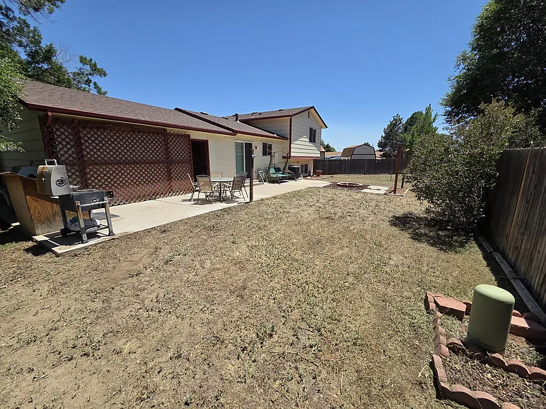 4304 E 92nd Ct — Photo 7