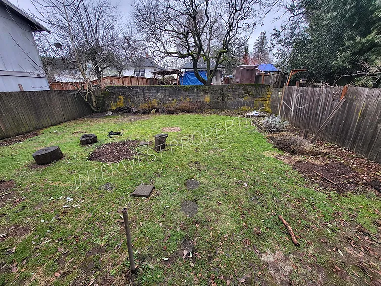 329 SE 79th Ave — Photo 30