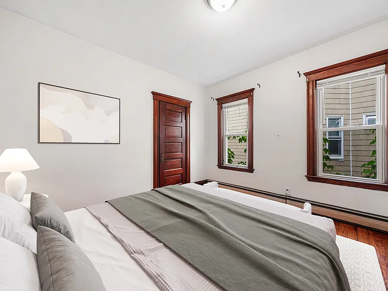 5 Douglas Ave #1 — Photo 8