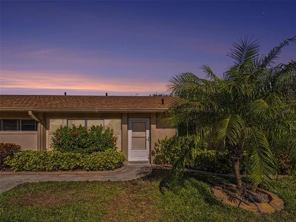 2779 Woodgate Ln APT 33, Sarasota, FL 34231