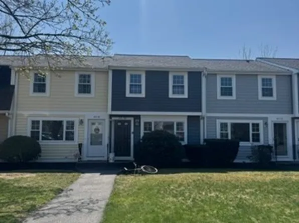 10 Lydon Ln #A1, Halifax, MA 02338
