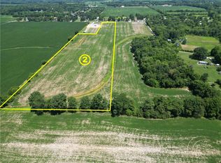 2 W Jackson Rd, Springfield, OH 45502