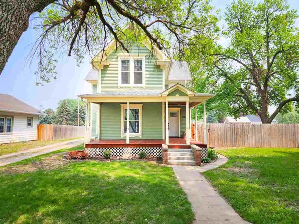 411 S Madison St, Tilden, NE 68781
