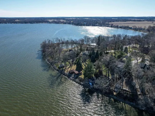 2180 Colladay Point Drive, Stoughton, WI 53589