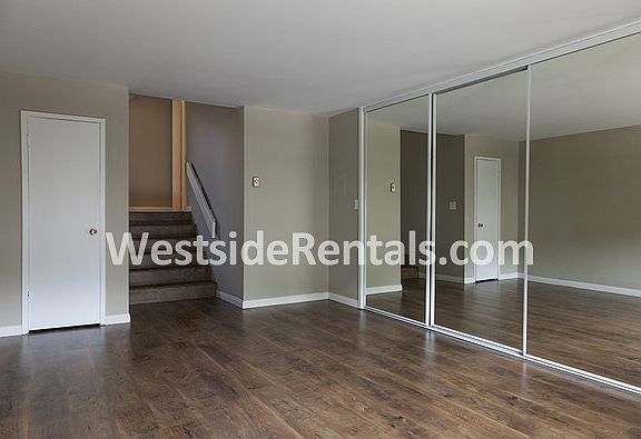 3rd image of 2211 Griffith Park Blvd APT 21