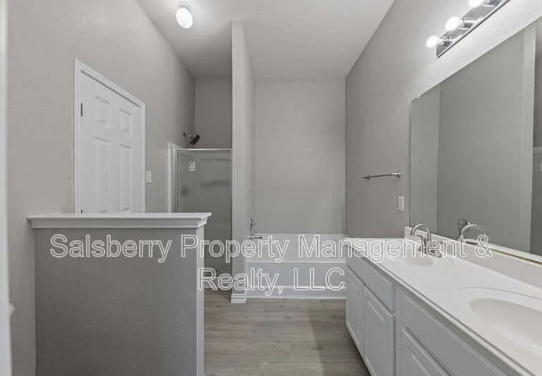 1032 Salt Creek Trl — Photo 15