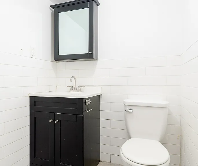 1505 Gates Ave #1B — Photo 7