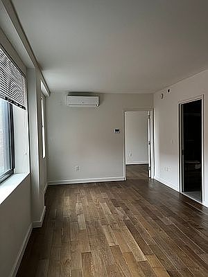 4th image of 8722 51st Ave APT 4F