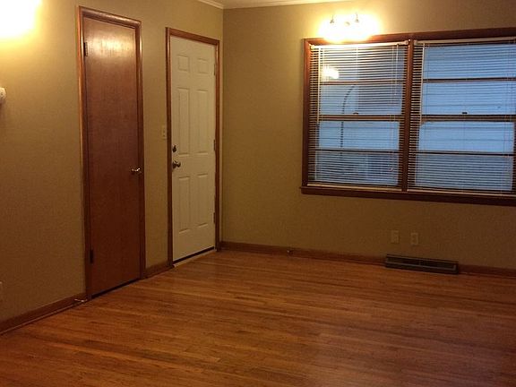 2nd image of 111 W Lindburg St APT A